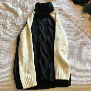 Express turtleneck sweater color block. NWT. Free gift w/purchase 🎁